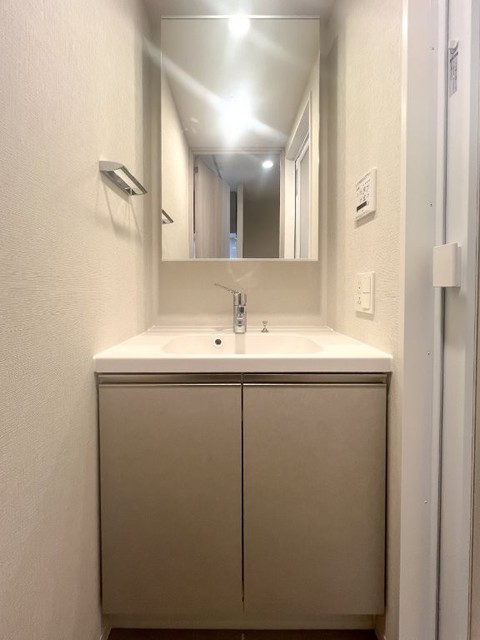洗面設備　※写真は同タイプ住戸です。
