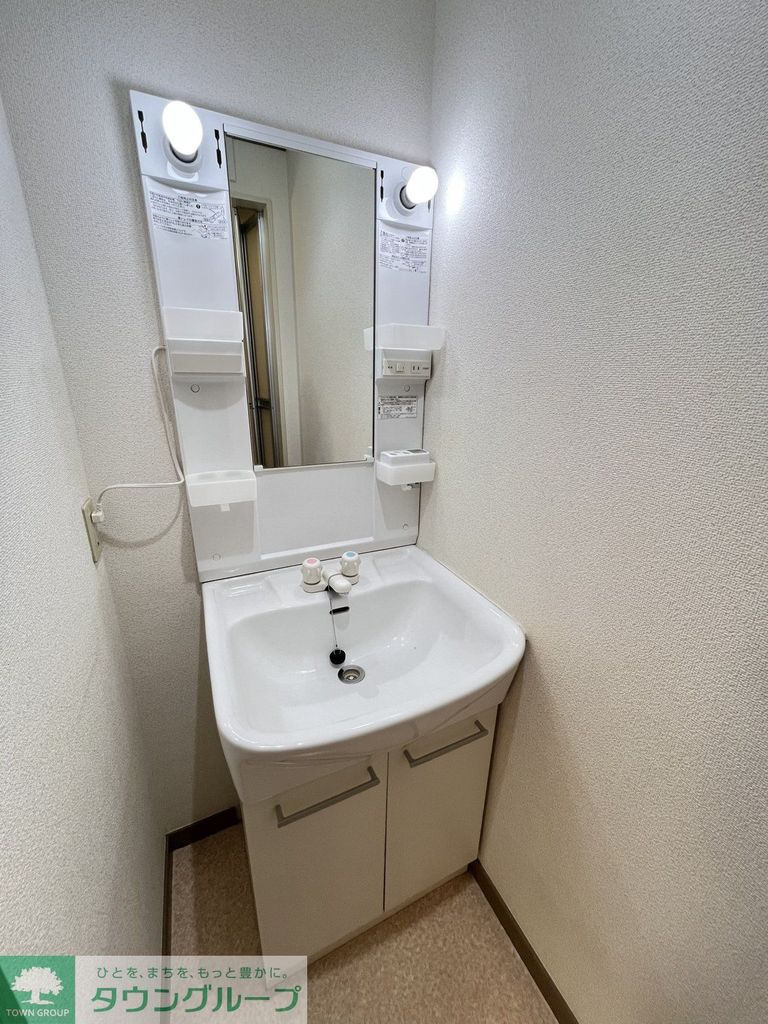 洗面設備　※床張り替え予定★へーベル施工★フリーレント１ヶ月★