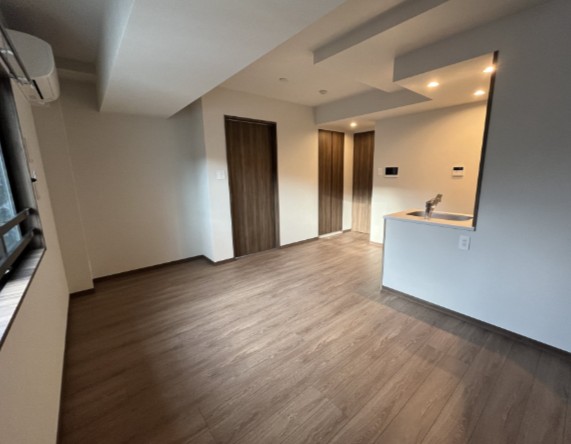 居室・リビング　☆明るい洋室☆