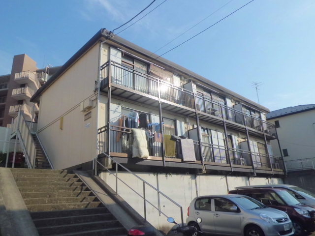 建物外観　耐震構造のセキスイハイム施工　南向き日当たり良好