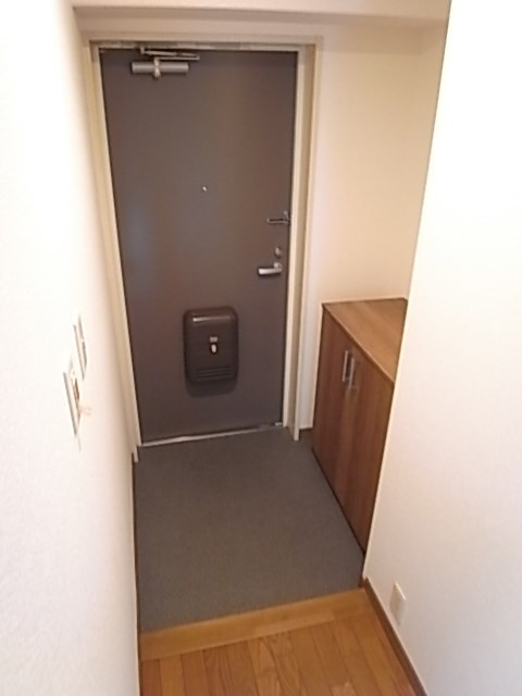 玄関　落ち着いた玄関です