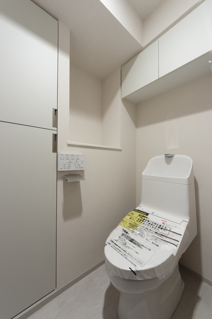 トイレ　※写真は同タイプ住戸です。