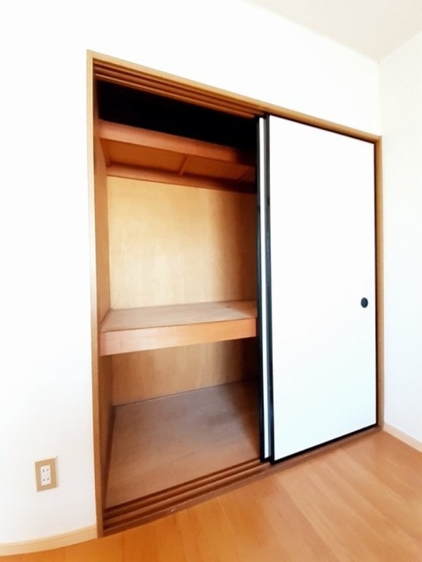 収納　図面と現状に相違がある場合には現状を優先