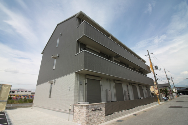 建物外観　南向きで明るいお部屋