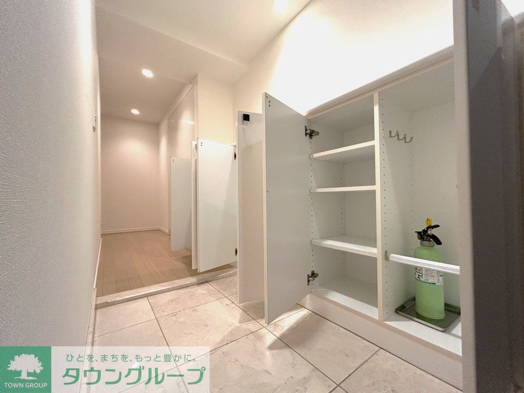 収納　シューズボックス（クリーニング前）