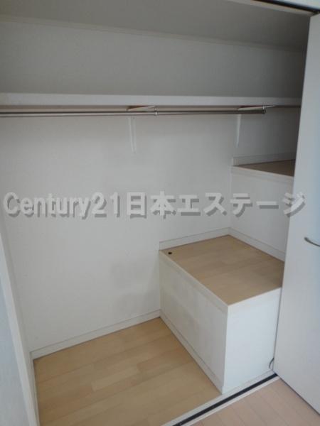 収納　クローゼットタイプの収納