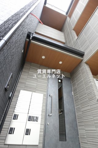 建物外観　シンプルで洗練されたデザインが毎日の暮らしに心地よさをプラス