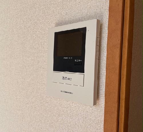 セキュリティ　モニター付きインターホン