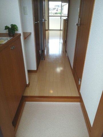 玄関　落ち着いた玄関です