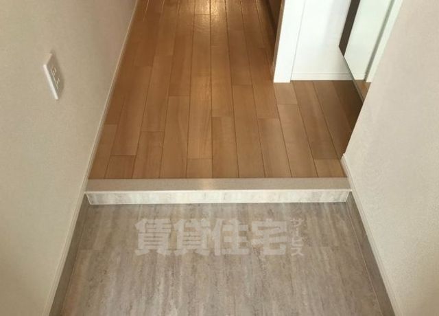 玄関　同施工貸会社イメージ画像