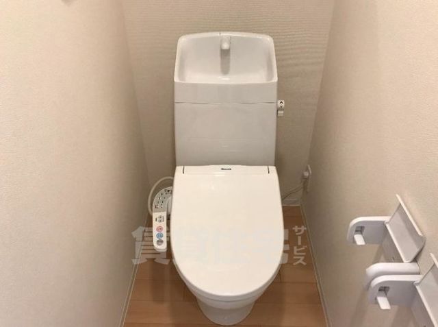 トイレ　同施工貸会社イメージ画像