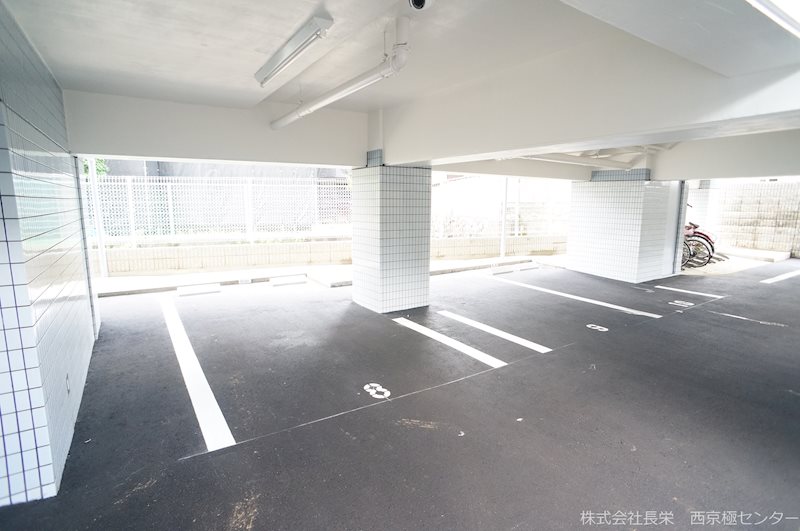 駐車場　駐車場★