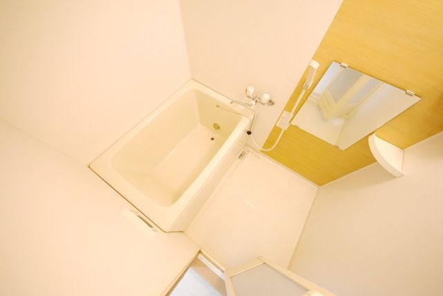 バス・シャワールーム　※同じ建物別の部屋のお写真になります。
