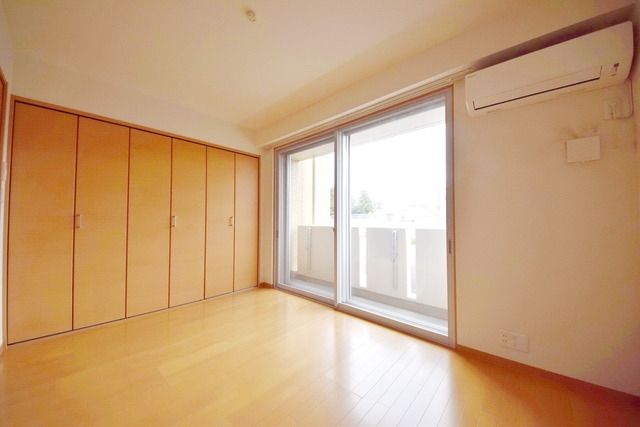 居室・リビング　※同じ建物別の部屋のお写真になります。