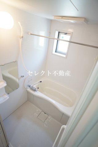 バス・シャワールーム　ゆったり過ごせるお風呂です