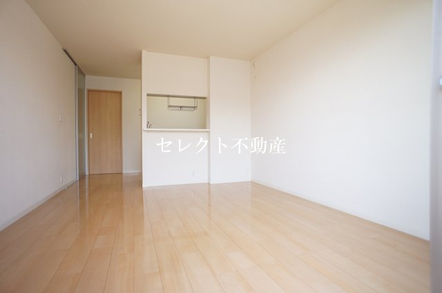 居室・リビング　ゆったり過ごせる居間です