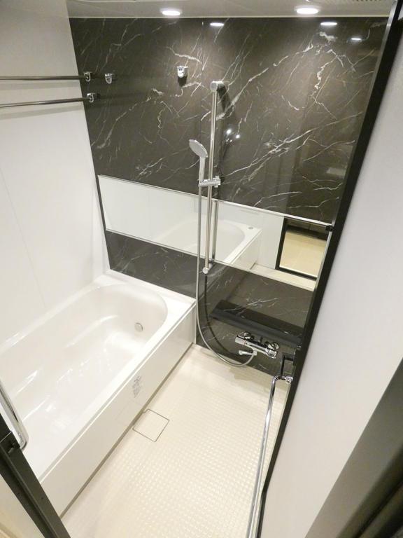 バス・シャワールーム　バス※別部屋参考写真