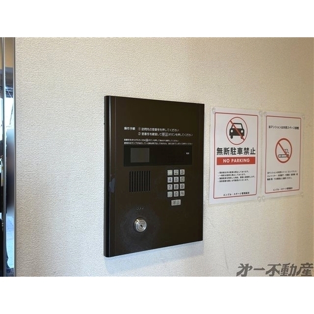 エントランス　オートロック