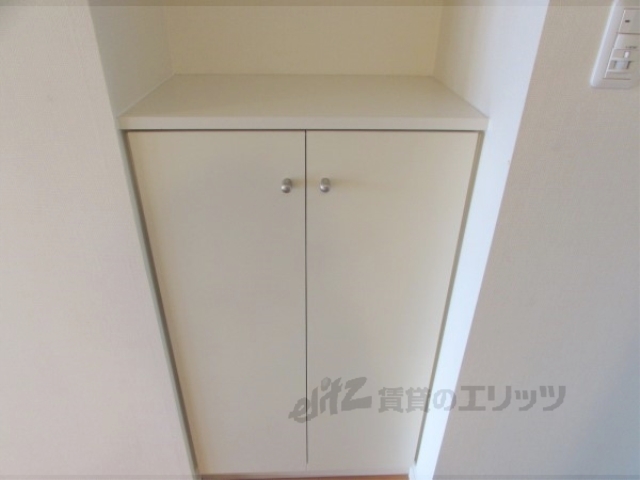 収納　流し台