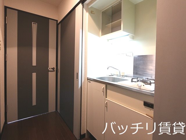 キッチン　別号室写真の為、現状を優先いたします