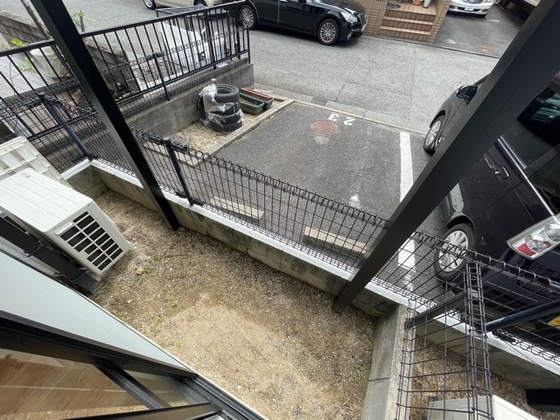 バルコニー　※別の部屋の写真を使用しています