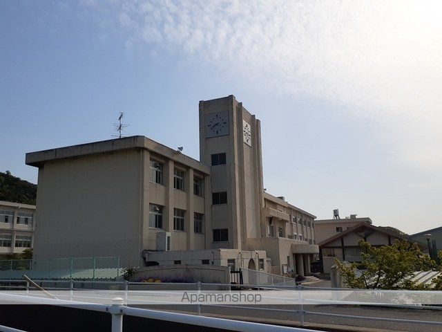 小学校　甲浦小学校（小学校）まで1800m