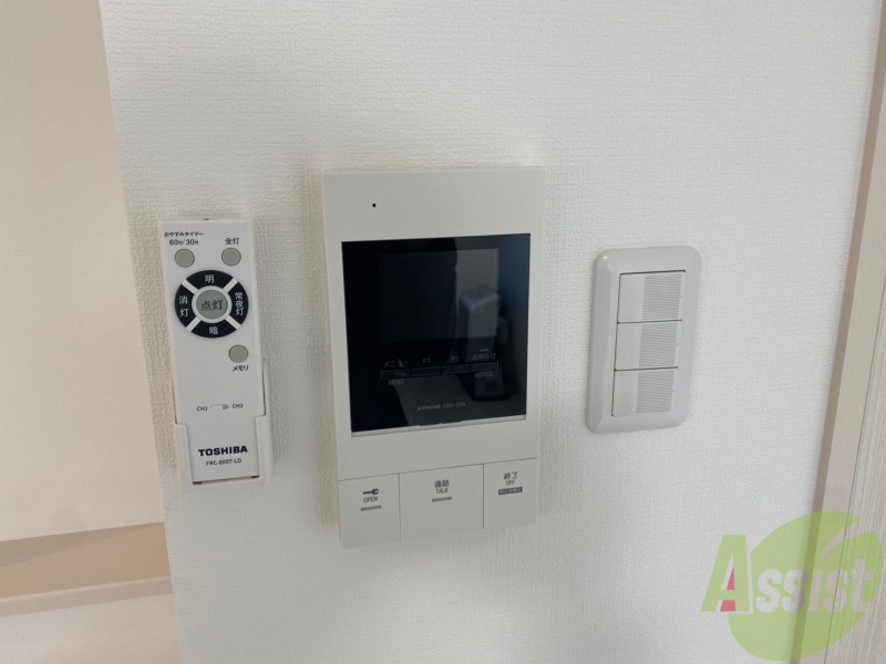 セキュリティ　ＴＶモニター付インターホンです。来客者の顔が見えるので安心！
