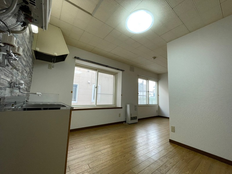 居室・リビング　広くてキレイなお部屋が広がっていて、充実した生活が送れそう。