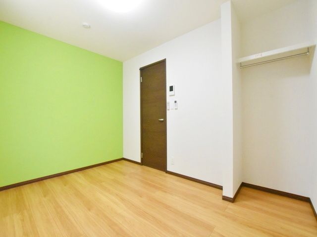 その他部屋・スペース　★★キレイな緑の壁紙が特徴的なお部屋です！！★★