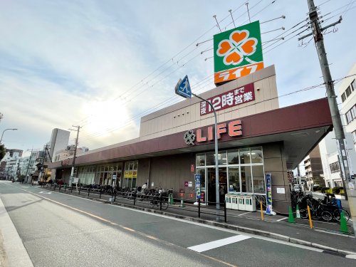 スーパー　ライフ 西田辺店（スーパー）まで304m