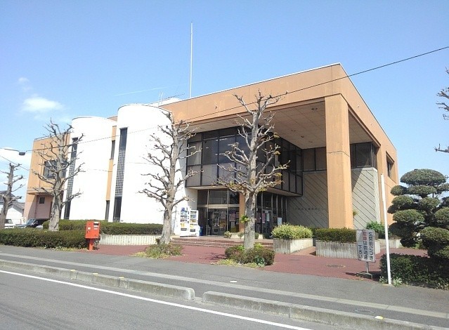 図書館　下野市立南河内図書館（図書館）まで950m