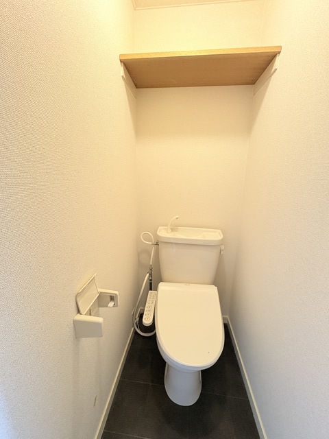 トイレ　※別部屋参考写真