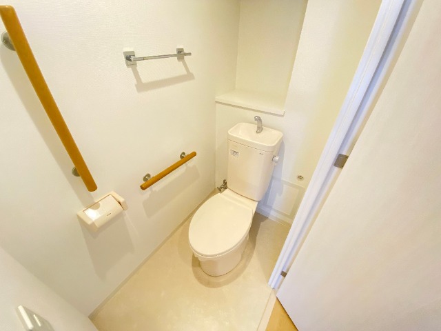 グリーンヒルズ仁川8号棟のトイレ写真