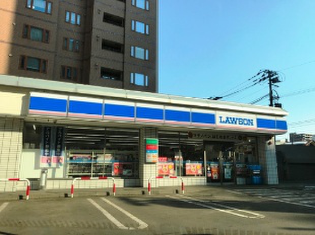 コンビニ　ローソン（コンビニ）まで230m