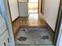玄関　同物件別部屋です。