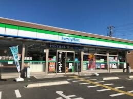 コンビニ　ファミリーマート熊谷新堀店（コンビニ）まで691m