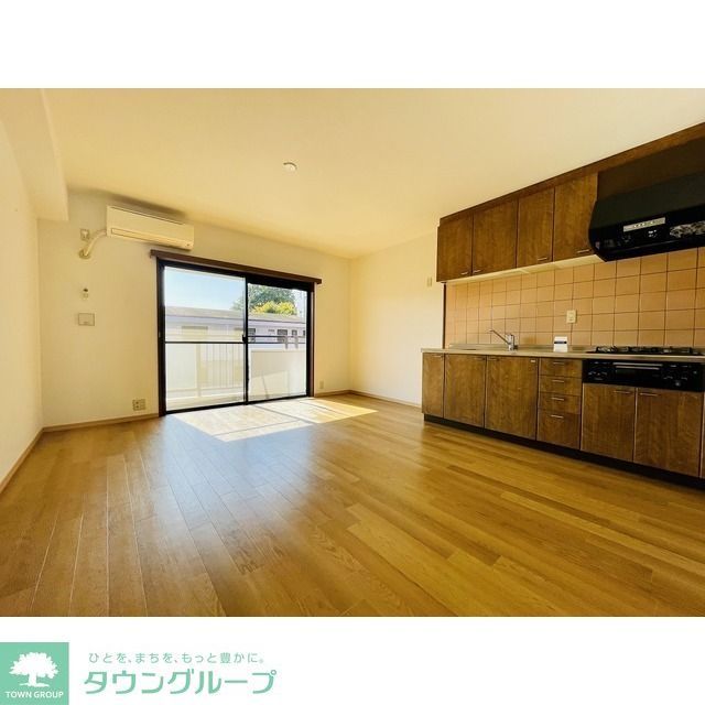 居室・リビング　同タイプ・別部屋写真