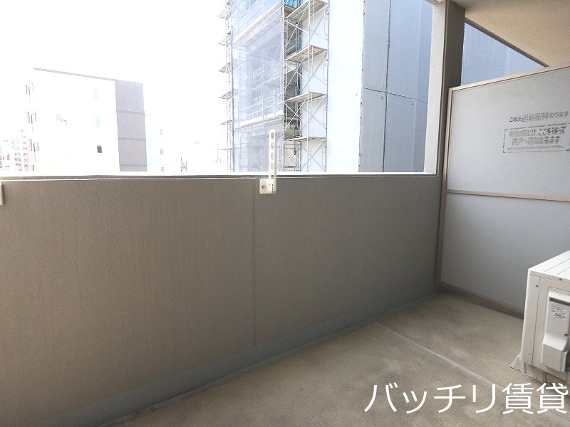バルコニー　室内写真等は別号数の為、現状優先となります。