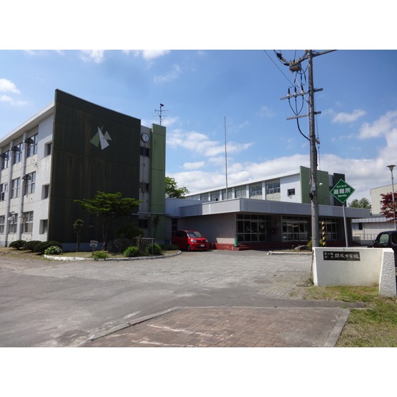 中学校　苫小牧市立開成中学校（中学校）まで1155m