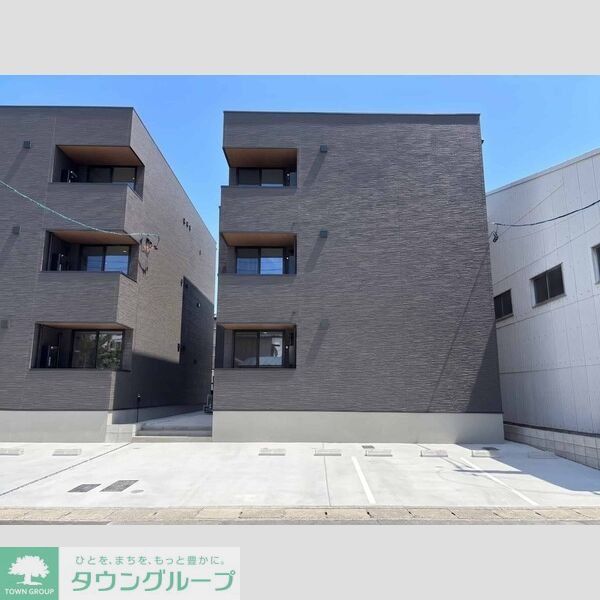 駐車場　エントランス