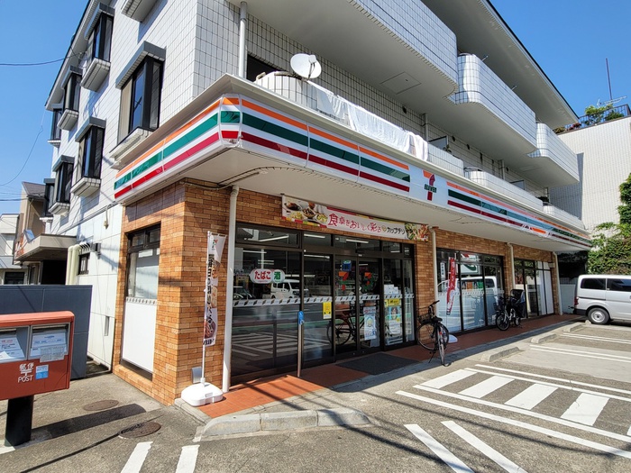 コンビニ　セブンイレブン　練馬関町東１丁目店（コンビニ）まで607m