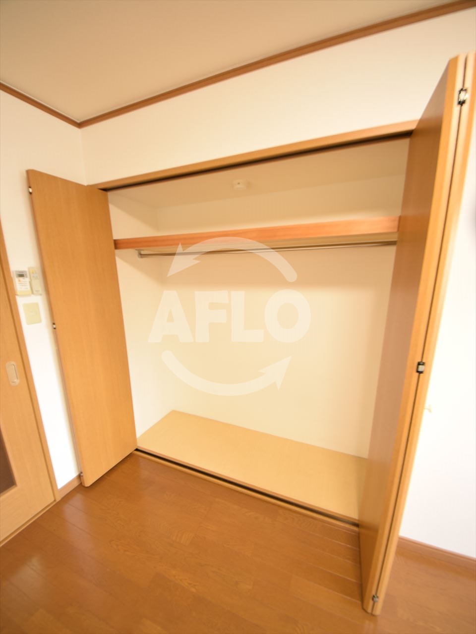 収納　アパルト谷町　クローゼット