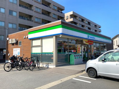 コンビニ　ファミリーマート 富山山室店（コンビニ）まで383m