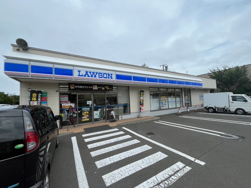 コンビニ　ローソン札幌前田7条店（コンビニ）まで382m