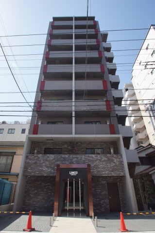 建物外観　京急川崎駅徒歩6分、JR川崎駅徒歩9分の立地です。