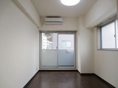その他部屋・スペース　★二面採光角部屋★
