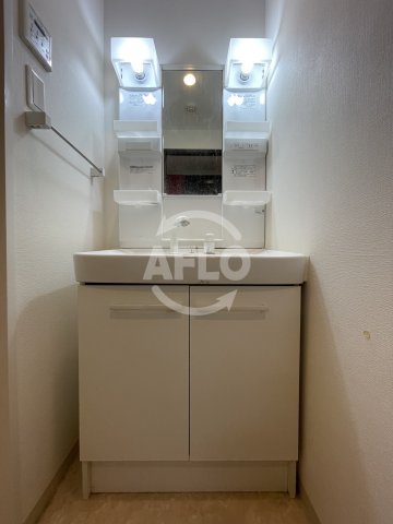洗面設備　ヴィルヌーブ中之島　独立洗面台
