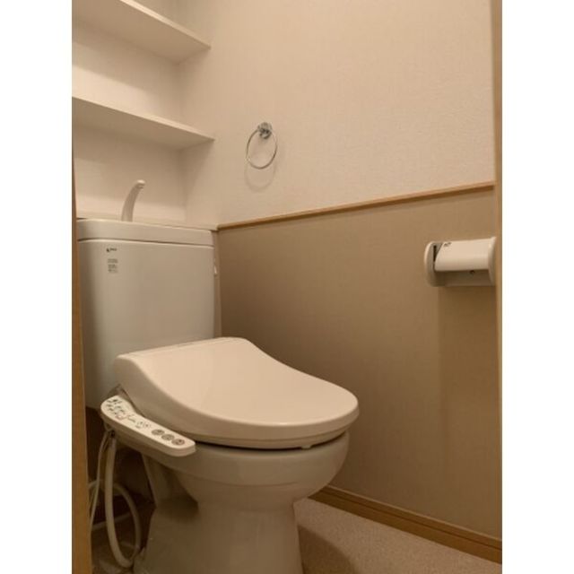 その他　【トイレ】別部屋の写真です。現況優先となります。