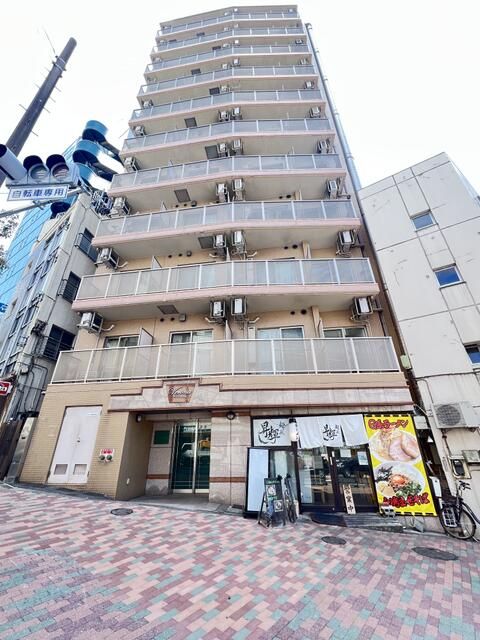 建物外観　落ち着いた雰囲気の外観です