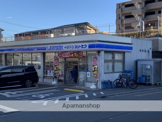 コンビニ　スリーエフさいたま白幡５丁目店（コンビニ）まで524m